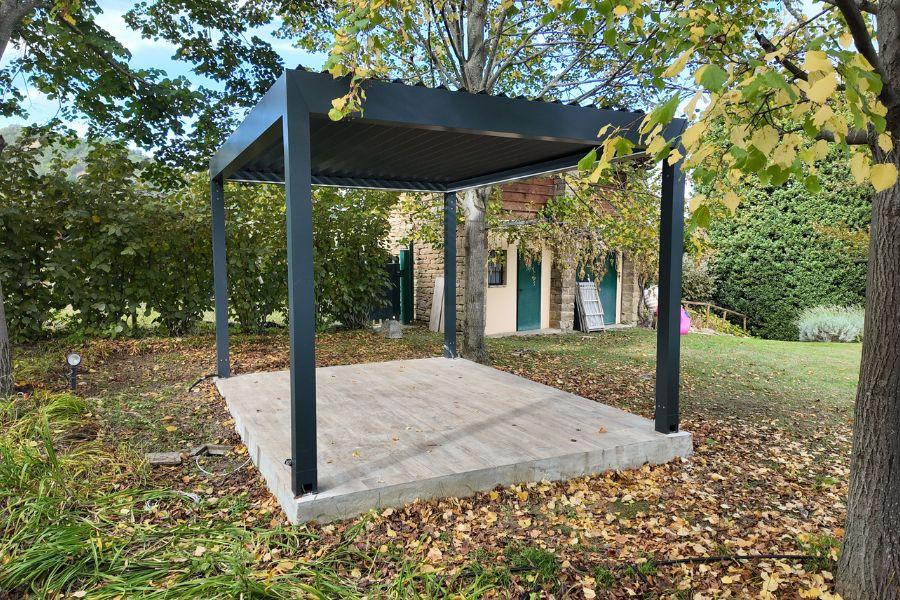Pergola bioclimatica autoportante