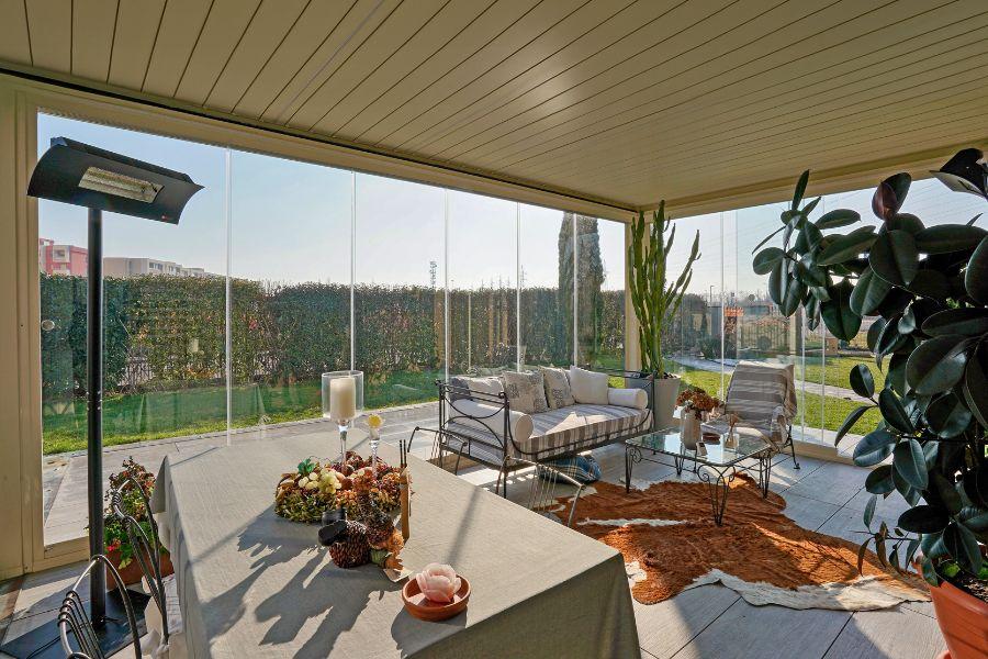 Pergola con vetrate